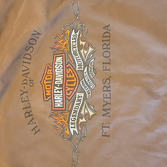 4 Harley Davidson t-shirts (4) - Picture 4 of 8